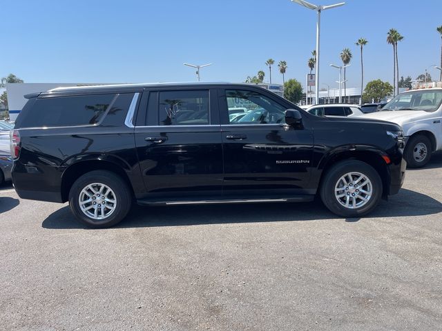 2023 Chevrolet Suburban LT