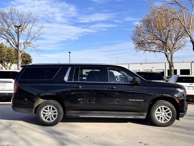 2023 Chevrolet Suburban LT