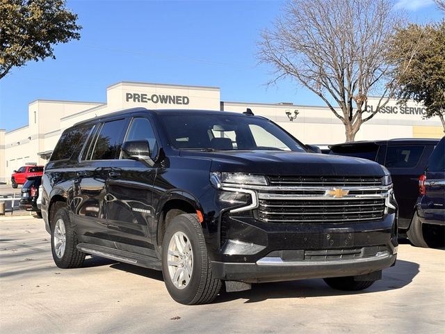 2023 Chevrolet Suburban LT