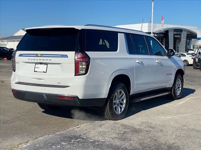 2023 Chevrolet Suburban LT