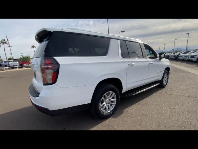 2023 Chevrolet Suburban LT