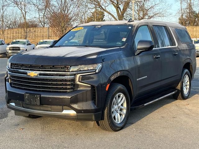 2023 Chevrolet Suburban LT