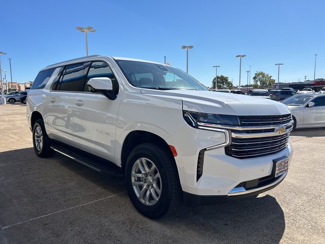 2023 Chevrolet Suburban LT