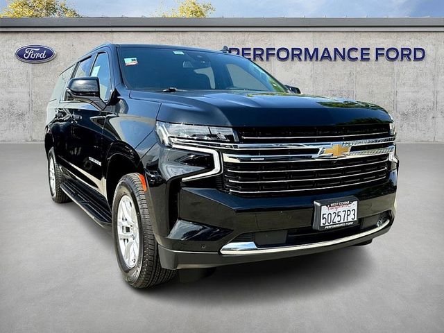 2023 Chevrolet Suburban LT