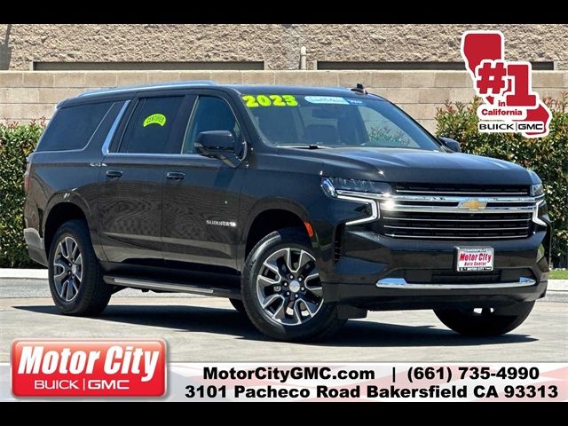 2023 Chevrolet Suburban LT