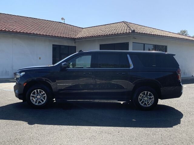 2023 Chevrolet Suburban LT