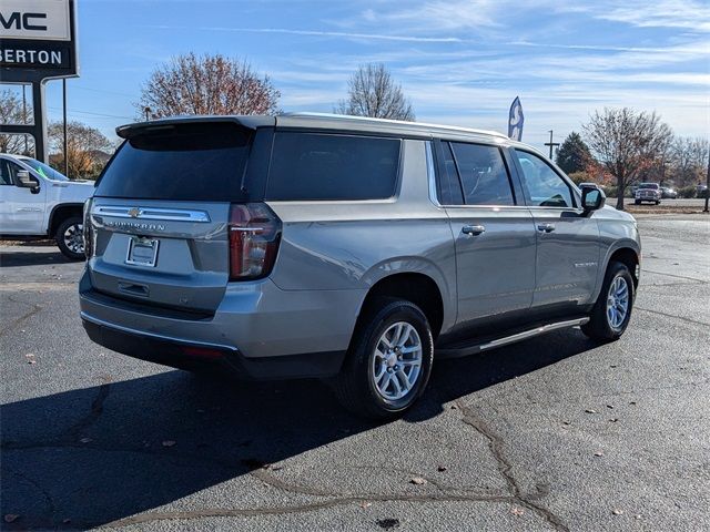 2023 Chevrolet Suburban LT