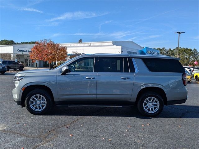 2023 Chevrolet Suburban LT