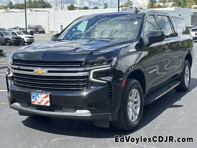 2023 Chevrolet Suburban LT