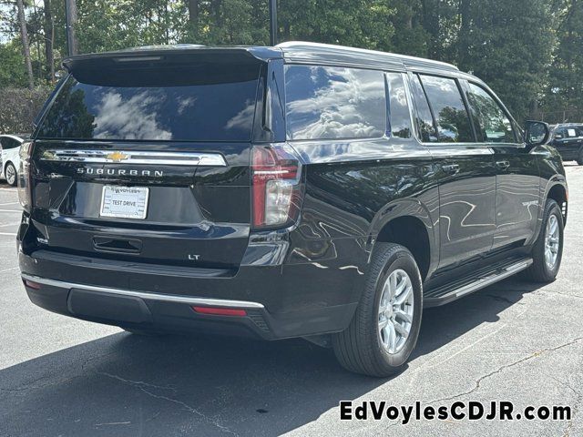 2023 Chevrolet Suburban LT