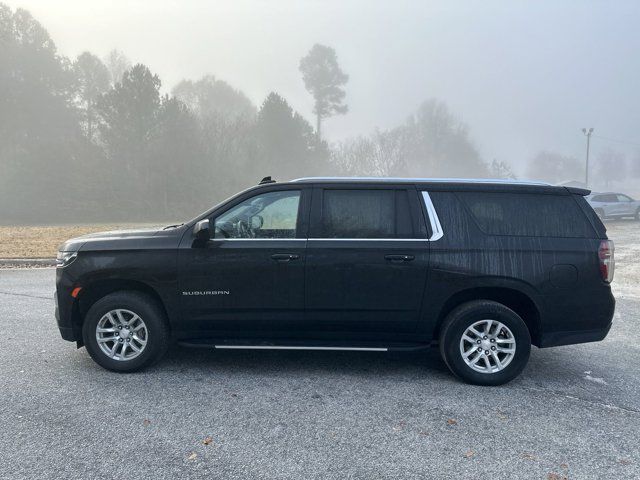 2023 Chevrolet Suburban LT