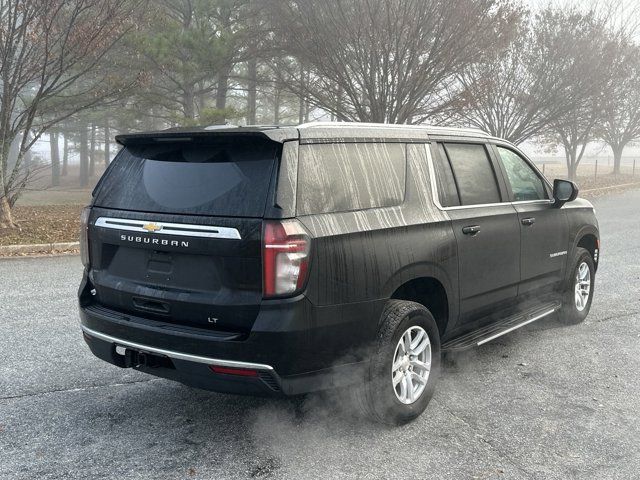 2023 Chevrolet Suburban LT