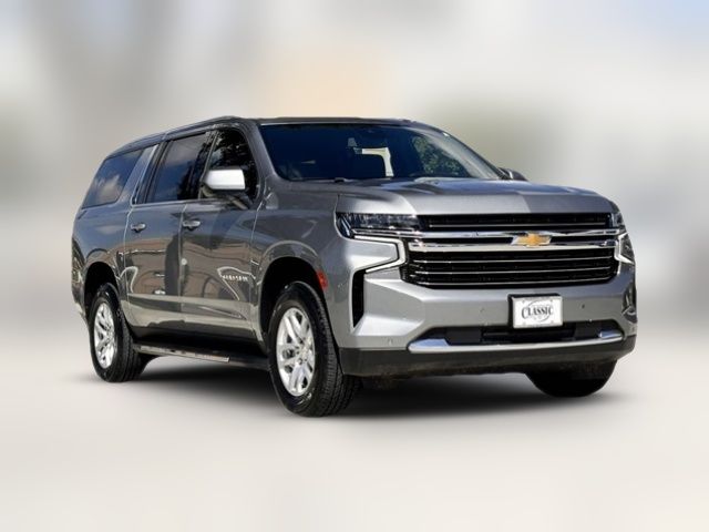 2023 Chevrolet Suburban LT