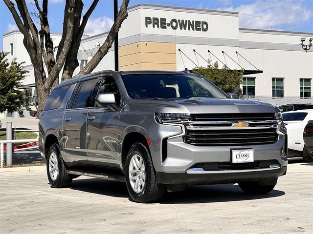 2023 Chevrolet Suburban LT