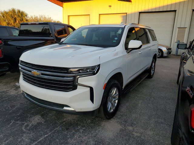 2023 Chevrolet Suburban LT