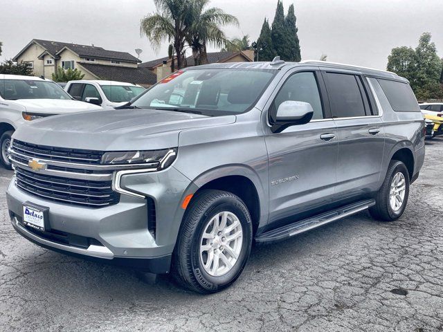 2023 Chevrolet Suburban LT