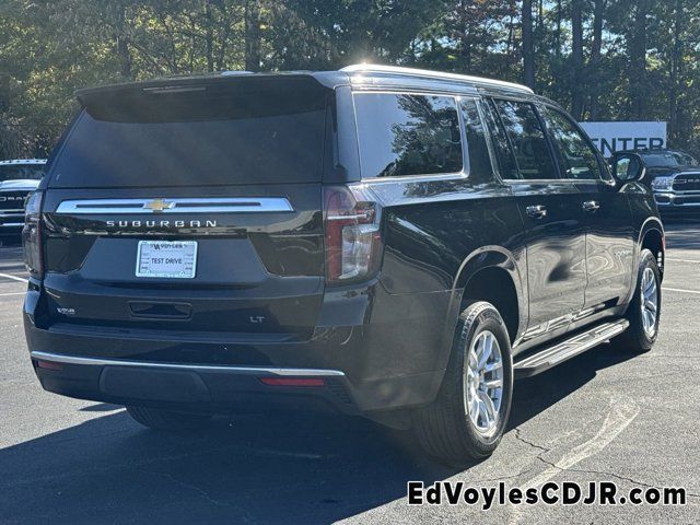 2023 Chevrolet Suburban LT