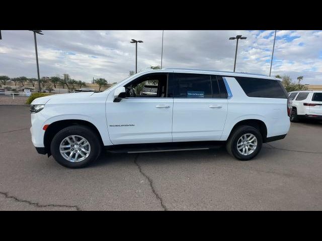 2023 Chevrolet Suburban LT