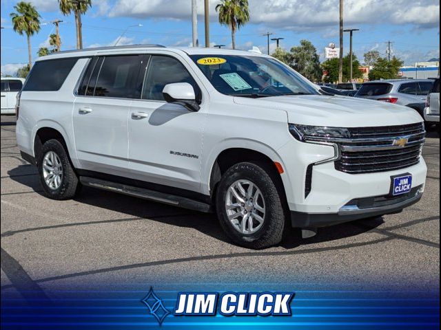 2023 Chevrolet Suburban LT