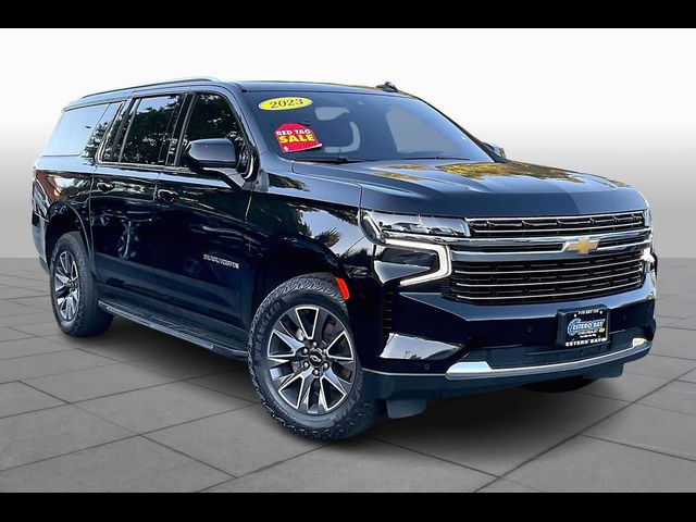 2023 Chevrolet Suburban LT