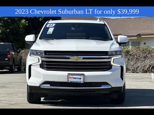 2023 Chevrolet Suburban LT