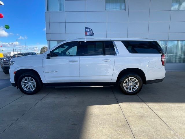 2023 Chevrolet Suburban LT