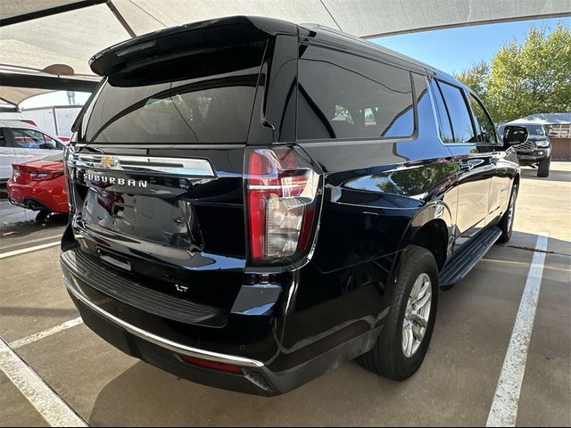 2023 Chevrolet Suburban LT