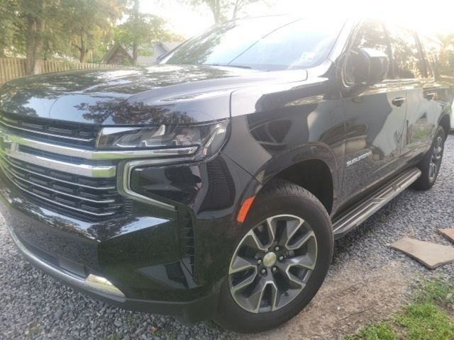 2023 Chevrolet Suburban LT