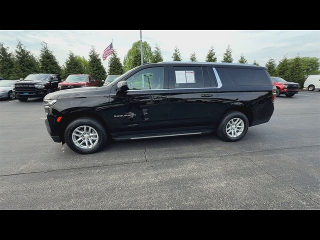 2023 Chevrolet Suburban LT
