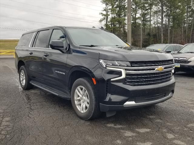 2023 Chevrolet Suburban LT