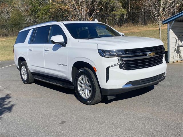 2023 Chevrolet Suburban LT