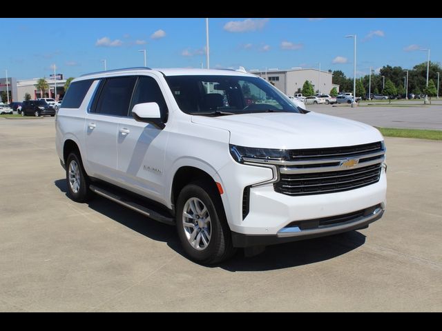 2023 Chevrolet Suburban LT