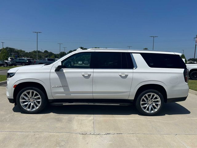 2023 Chevrolet Suburban LT