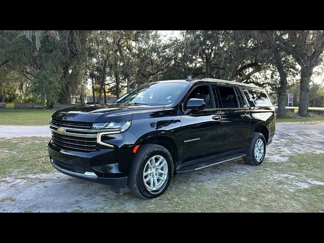 2023 Chevrolet Suburban LT