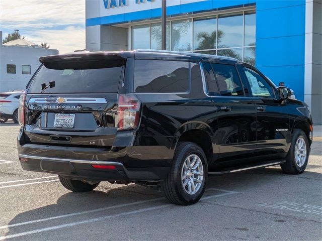 2023 Chevrolet Suburban LT