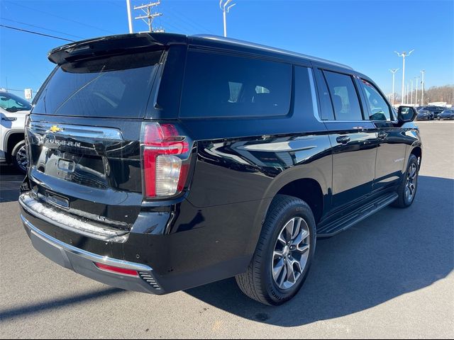 2023 Chevrolet Suburban LT