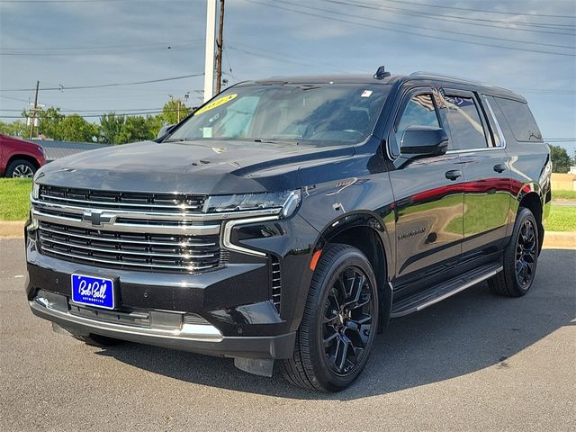 2023 Chevrolet Suburban LT