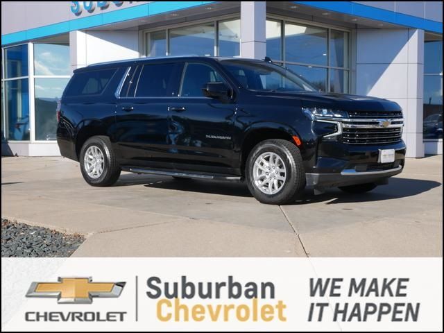 2023 Chevrolet Suburban LT