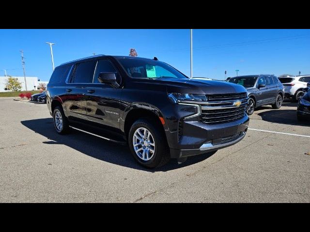 2023 Chevrolet Suburban LT