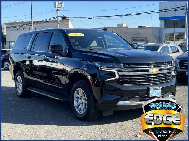 2023 Chevrolet Suburban LT