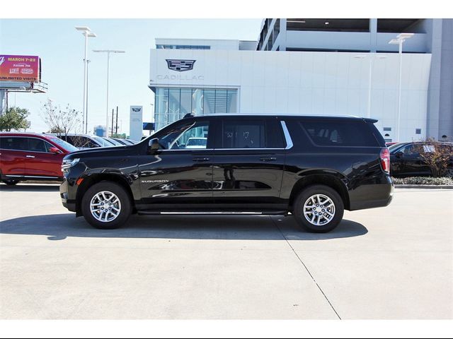 2023 Chevrolet Suburban LT