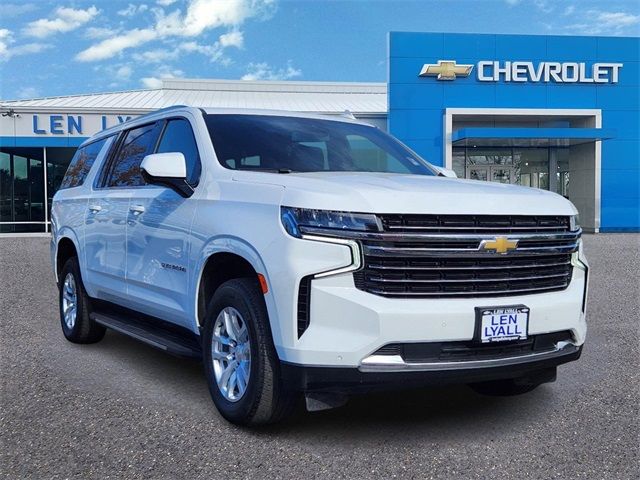 2023 Chevrolet Suburban LT