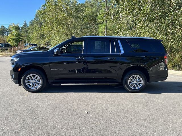 2023 Chevrolet Suburban LT