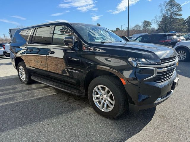 2023 Chevrolet Suburban LT