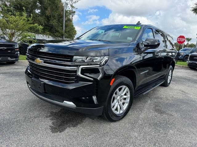 2023 Chevrolet Suburban LT