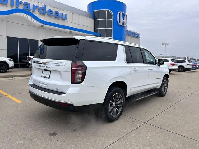 2023 Chevrolet Suburban LT