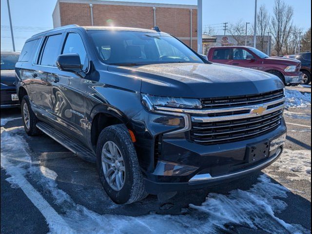 2023 Chevrolet Suburban LT