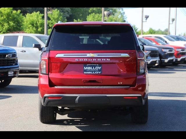 2023 Chevrolet Suburban LT