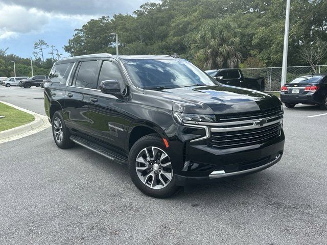 2023 Chevrolet Suburban LT