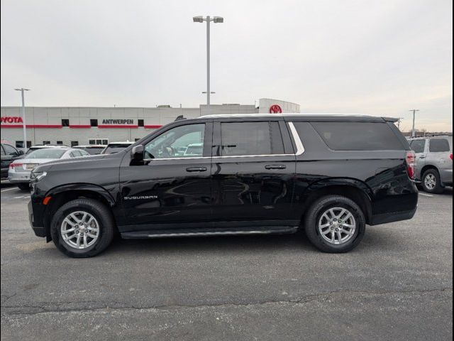 2023 Chevrolet Suburban LT